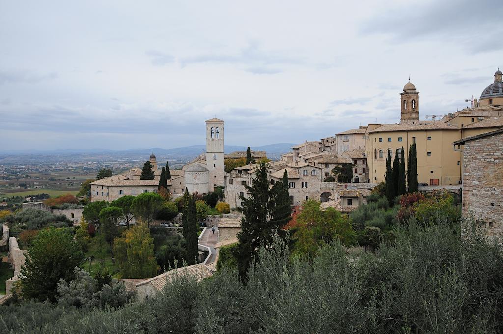 Villa Rosy Assisi Bagian luar foto